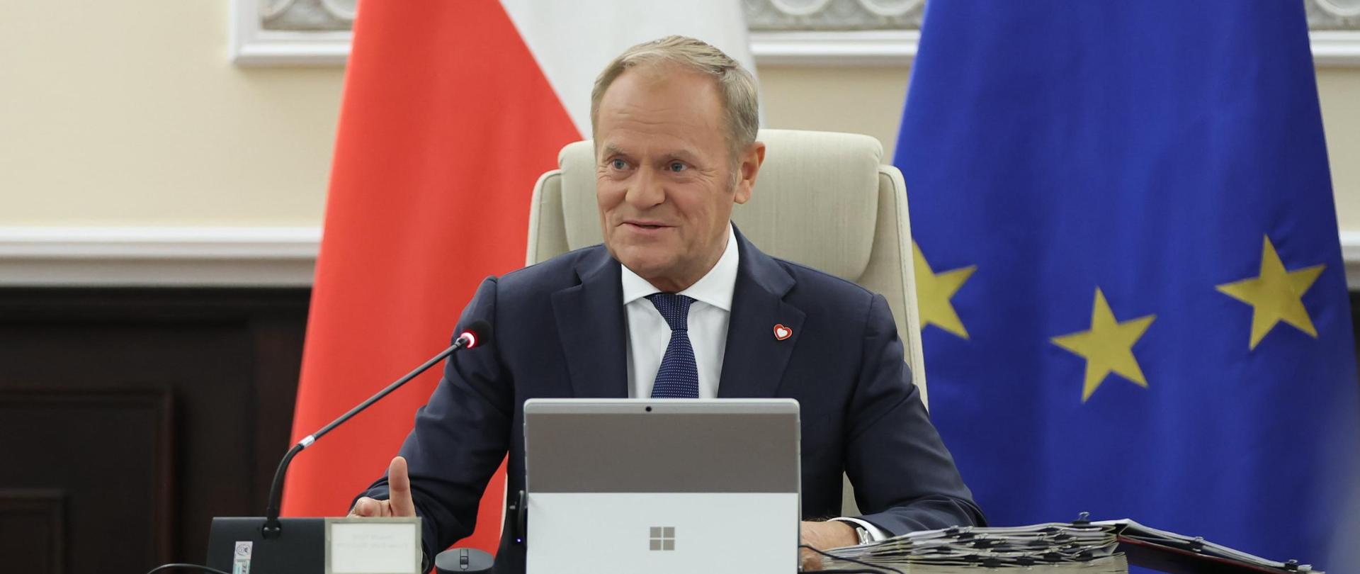 Premier Donald Tusk podczas posiedzenia Rady Ministrów